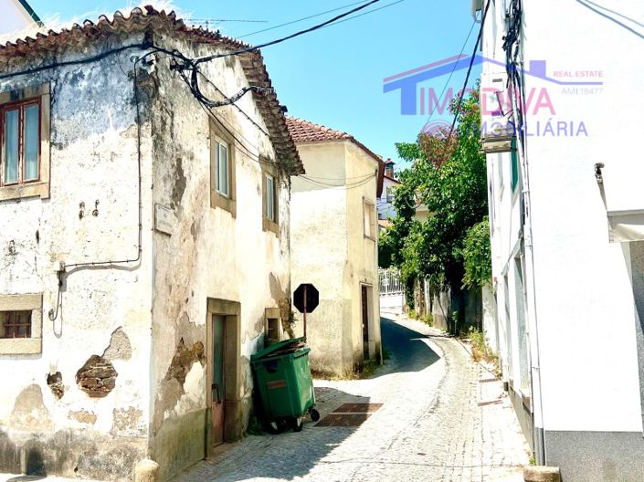 Image No.18-4 Bed House for sale