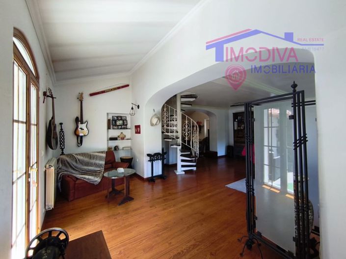 Image No.43-3 Bed House for sale