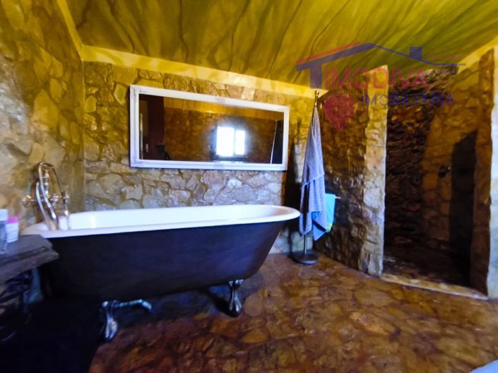 Image No.52-3 Bed House for sale