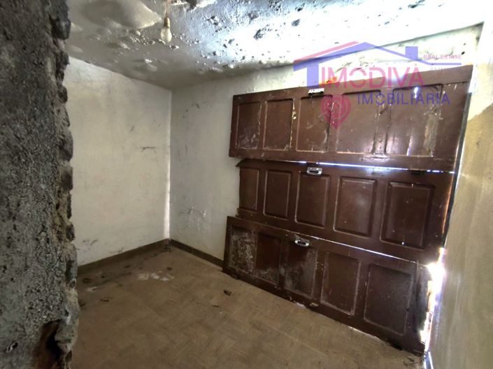 Image No.14-3 Bed House for sale