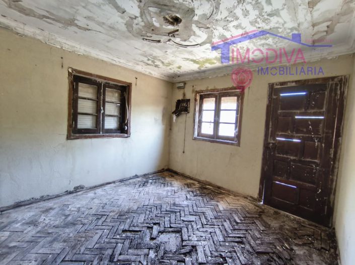 Image No.26-3 Bed House for sale