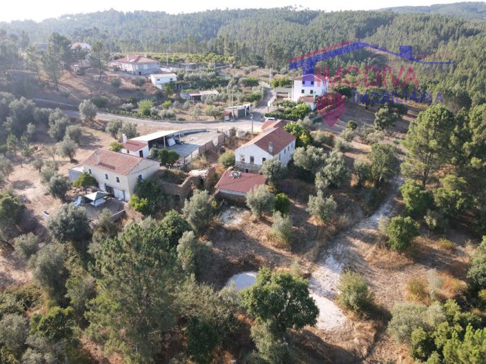 Image No.12-4 Bed House for sale