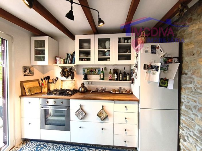 Image No.10-2 Bed House for sale