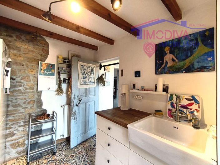 Image No.12-2 Bed House for sale