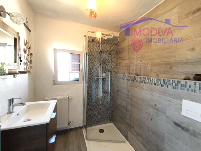 Image No.25-2 Bed House for sale