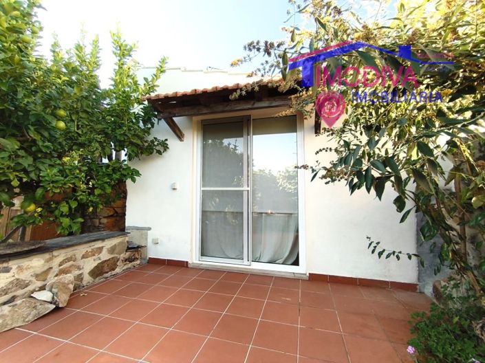 Image No.42-2 Bed House for sale