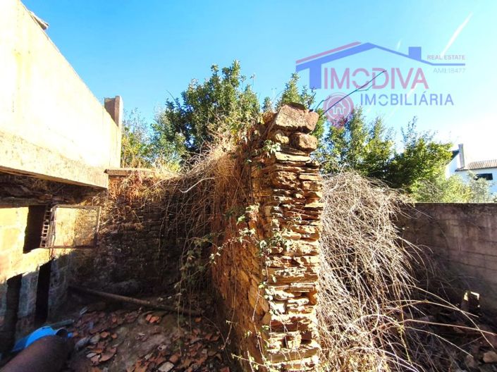 Image No.18-2 Bed House for sale