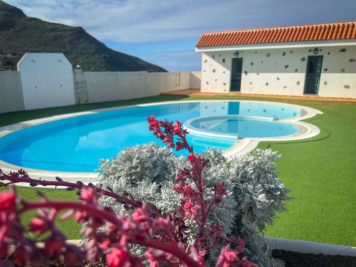 Image No.26-3 Bed Finca for sale