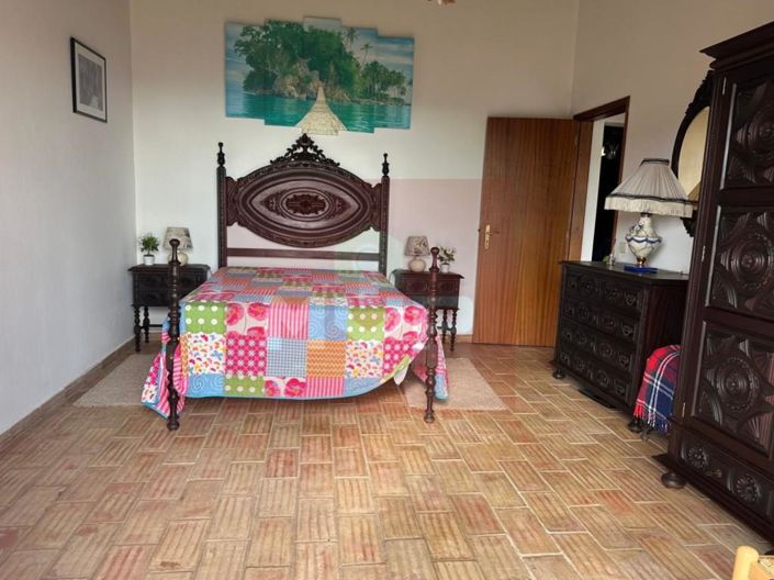 Image No.20-2 Bed House for sale