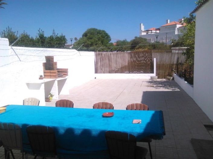 Image No.1-4 Bed House for sale