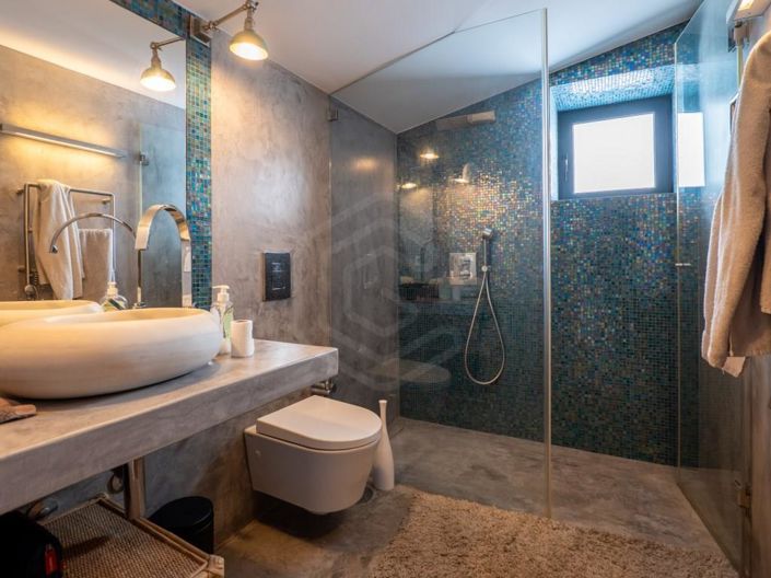 Image No.30-4 Bed House for sale