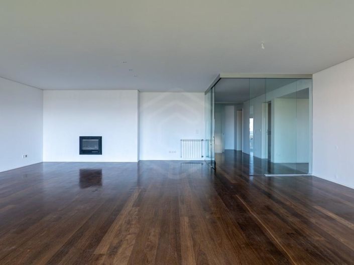 Image No.6-4 Bed Apartment for sale