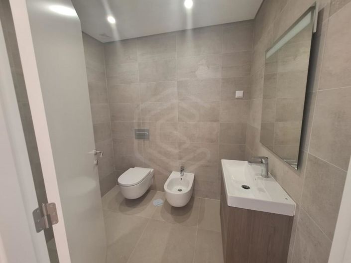 Image No.17-3 Bed Apartment for sale