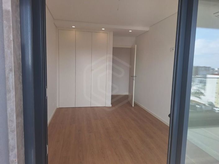 Image No.21-3 Bed Apartment for sale