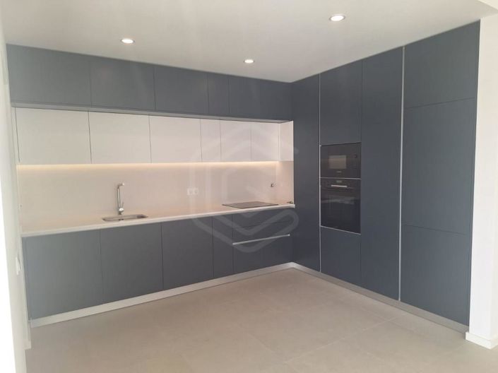 Image No.23-3 Bed Apartment for sale