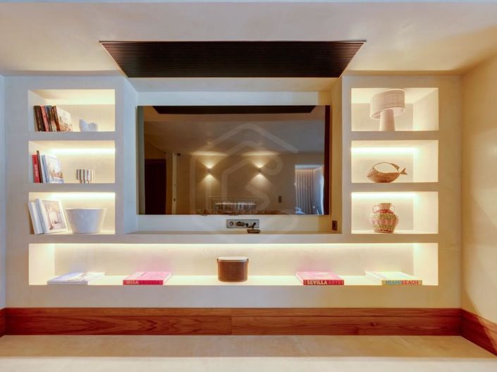 Image No.16-5 Bed House for sale