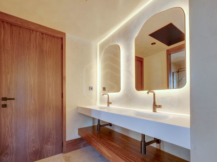 Image No.22-5 Bed House for sale