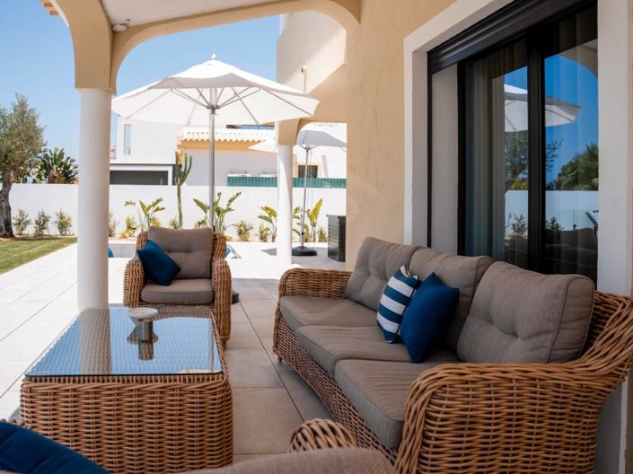 Image No.6-5 Bed House for sale