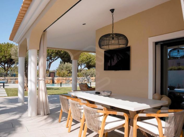 Image No.7-5 Bed House for sale