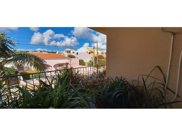 Image No.12-4 Bed House for sale