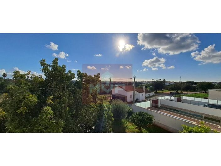 Image No.23-4 Bed House for sale