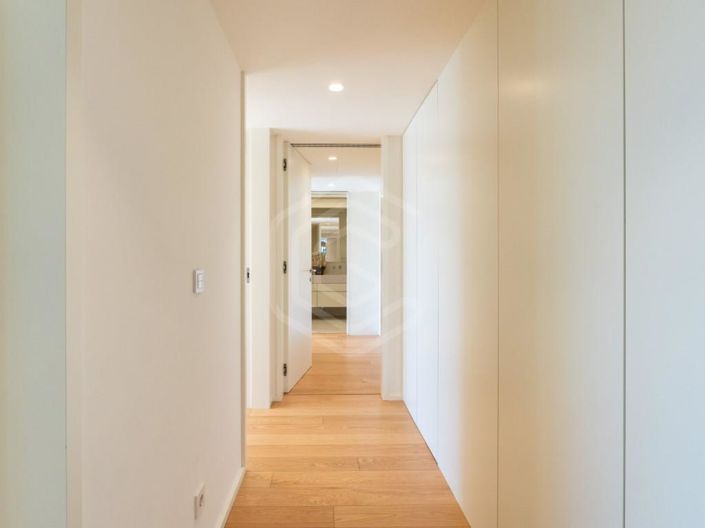 Image No.17-3 Bed Apartment for sale