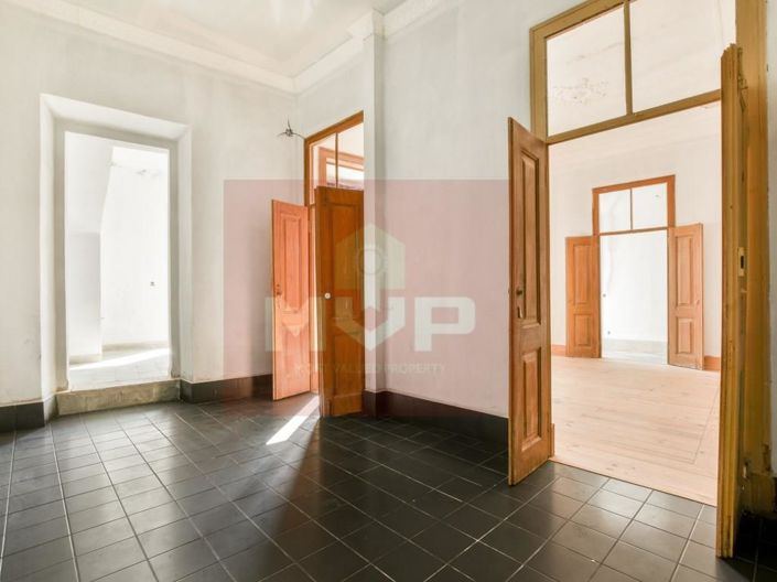 Image No.20-20 Bed House for sale