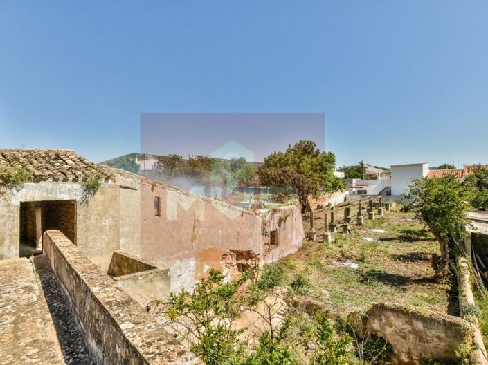 Image No.46-20 Bed House for sale