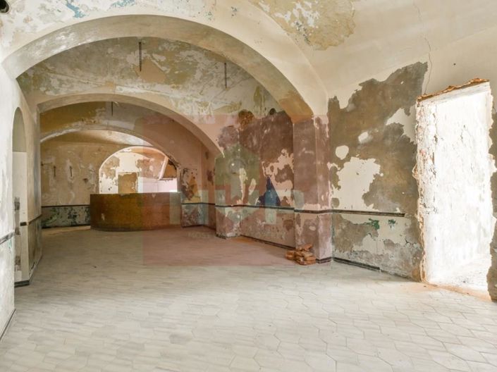 Image No.50-20 Bed House for sale