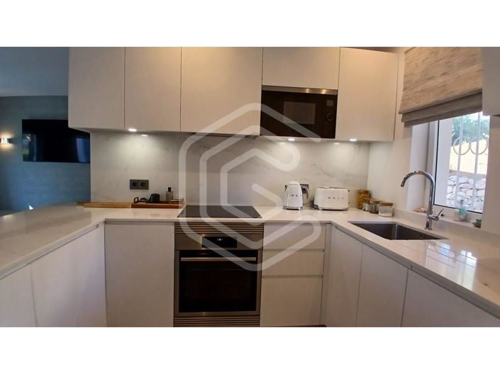 Image No.11-2 Bed House for sale