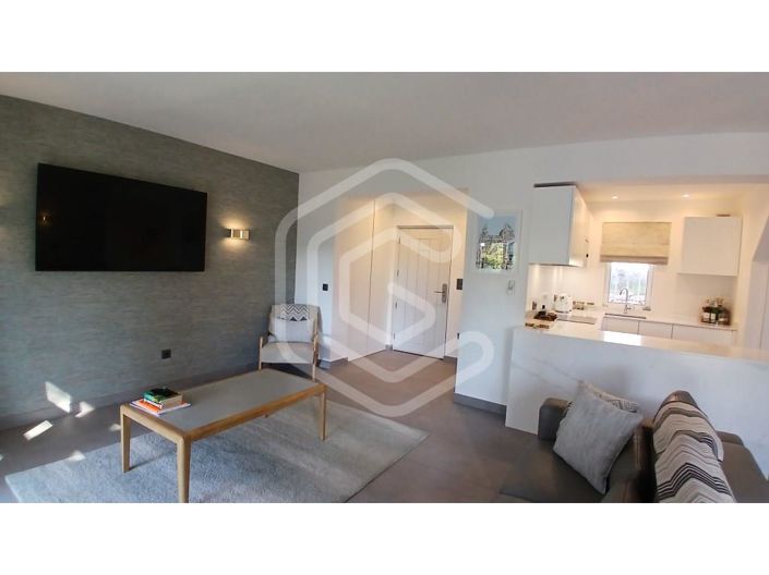 Image No.14-2 Bed House for sale