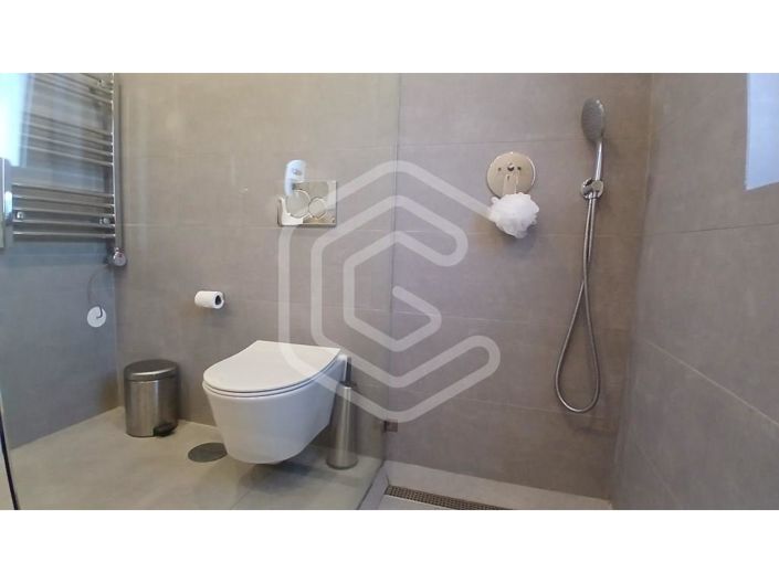 Image No.20-2 Bed House for sale