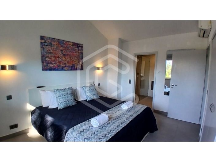 Image No.26-2 Bed House for sale