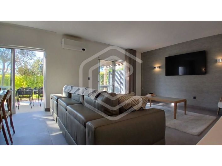 Image No.32-2 Bed House for sale