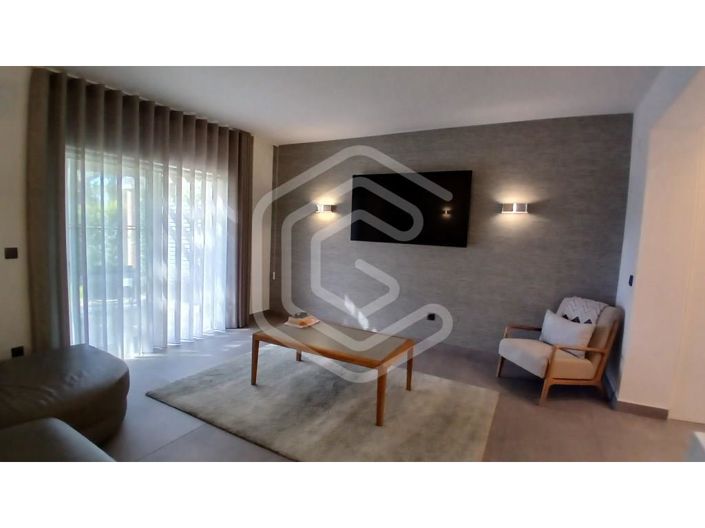 Image No.33-2 Bed House for sale