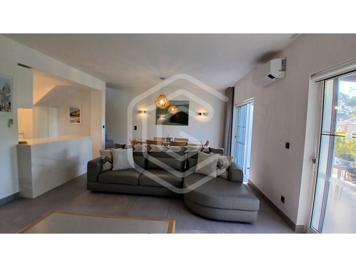 Image No.7-2 Bed House for sale