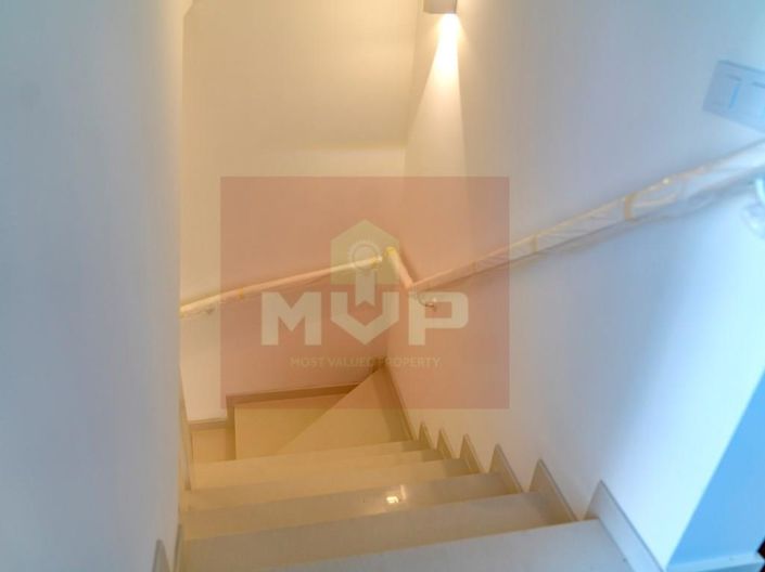 Image No.26-3 Bed House for sale