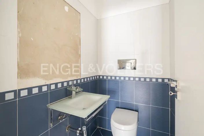 Image No.38-4 Bed House for sale