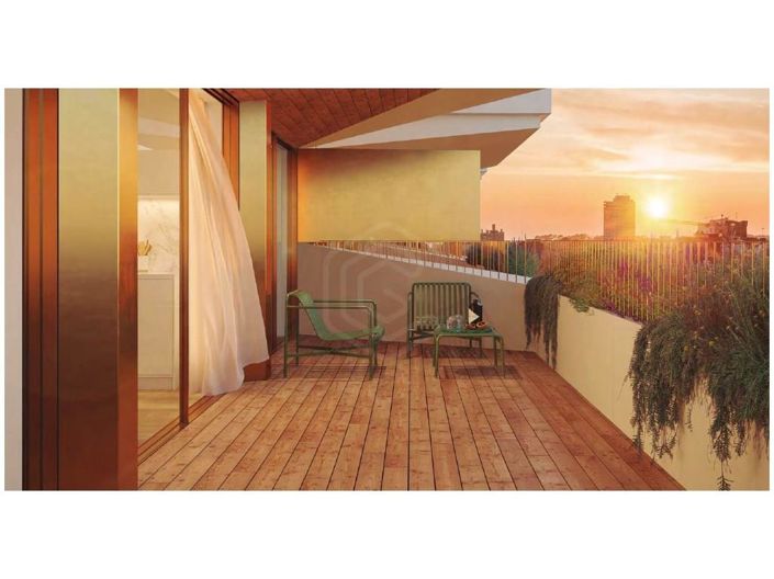 Image No.1-4 Bed Apartment for sale