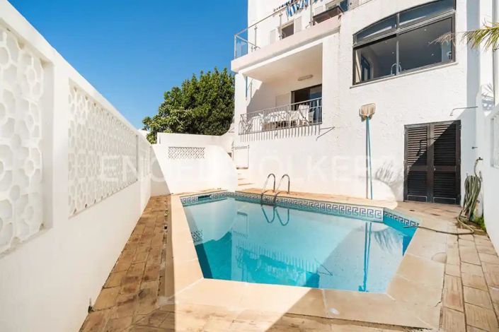 Image No.3-3 Bed House for sale