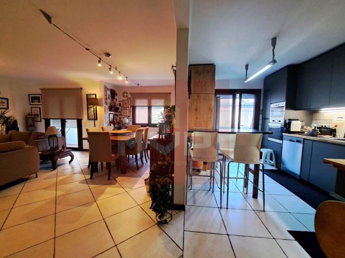 Image No.1-3 Bed Apartment for sale