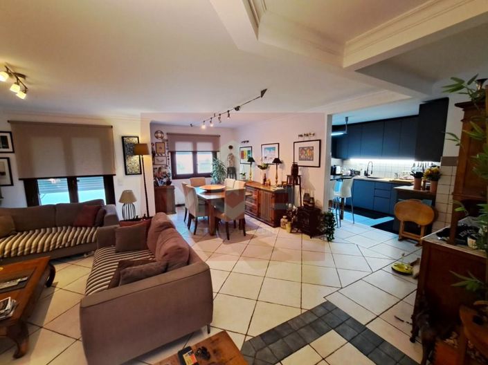 Image No.11-3 Bed Apartment for sale