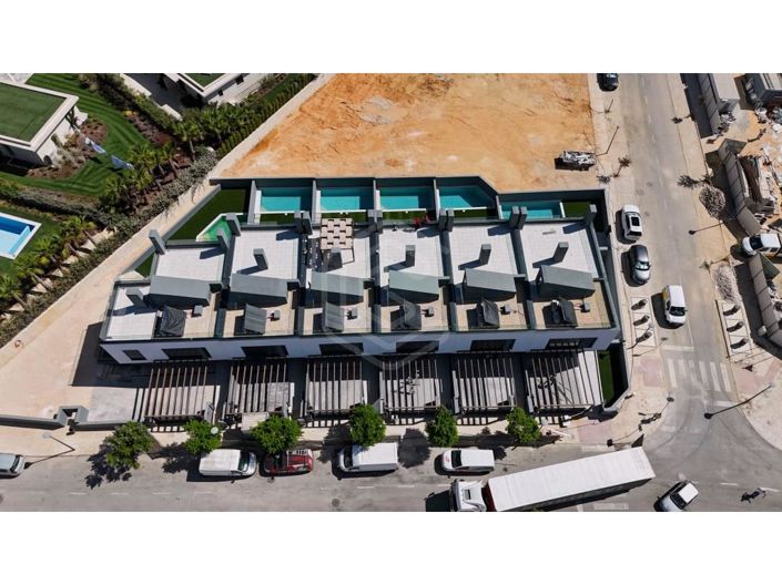 Image No.4-4 Bed House for sale