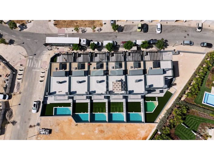 Image No.7-4 Bed House for sale