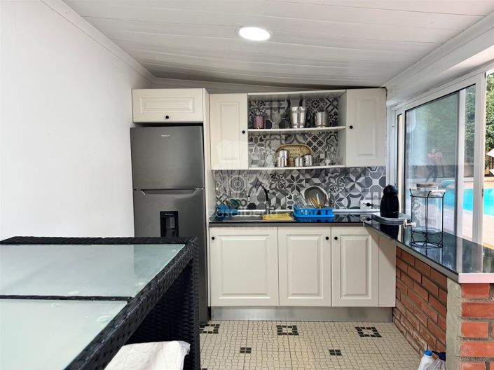 Image No.10-3 Bed House for sale