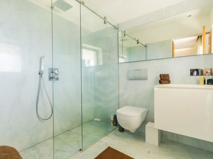 Image No.15-3 Bed House for sale