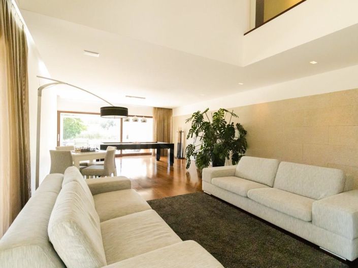 Image No.9-3 Bed House for sale