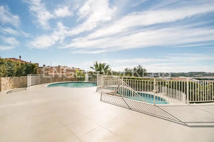 Image No.28-3 Bed House for sale