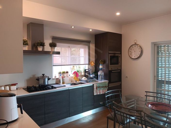 Image No.17-5 Bed House for sale