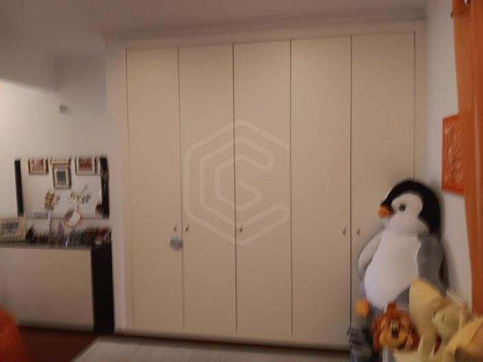 Image No.26-5 Bed House for sale